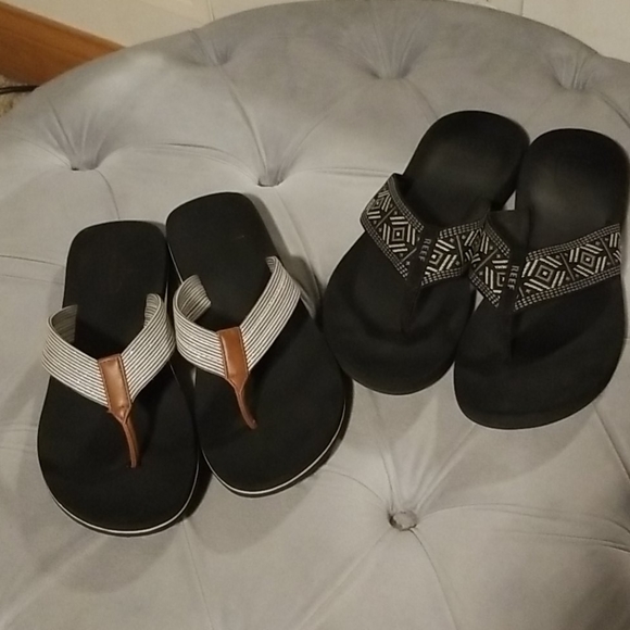 Shoes - 2 pair flip flops